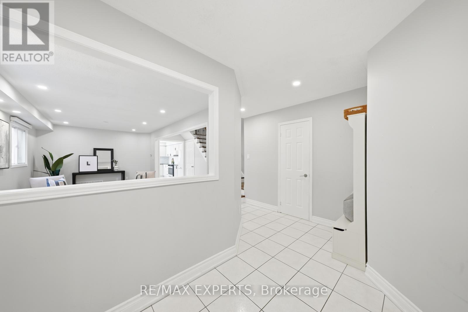3138 Wheatstone Avenue, Mississauga, Ontario  L5B 4J1 - Photo 4 - W13437536