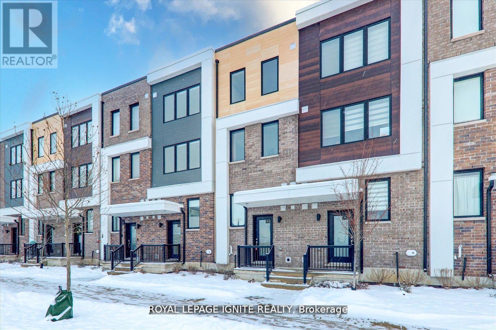 167 Downsview Park Boulevard, Toronto, Ontario  M3K 0C8 - Photo 2 - W13437570