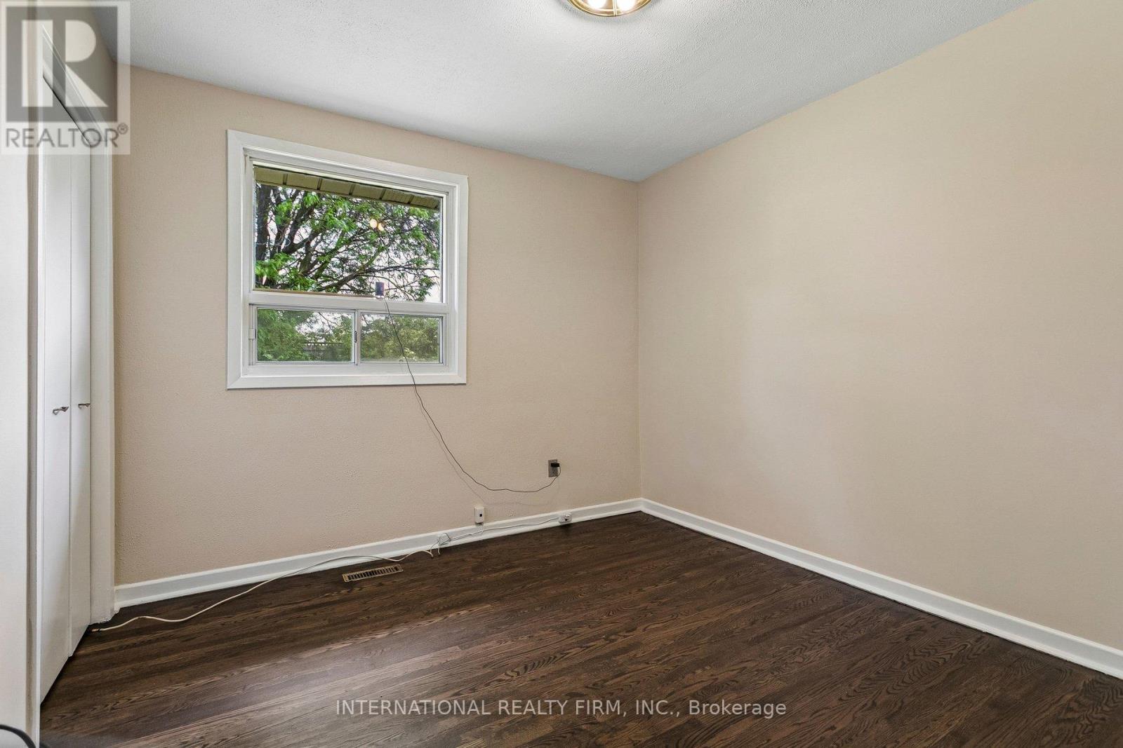 33 Kendleton Drive, Toronto, Ontario  M9V 1T9 - Photo 14 - W13437674