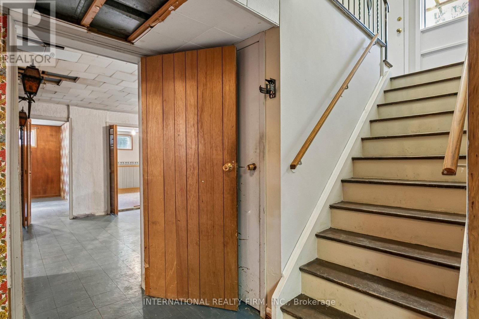 33 Kendleton Drive, Toronto, Ontario  M9V 1T9 - Photo 25 - W13437674