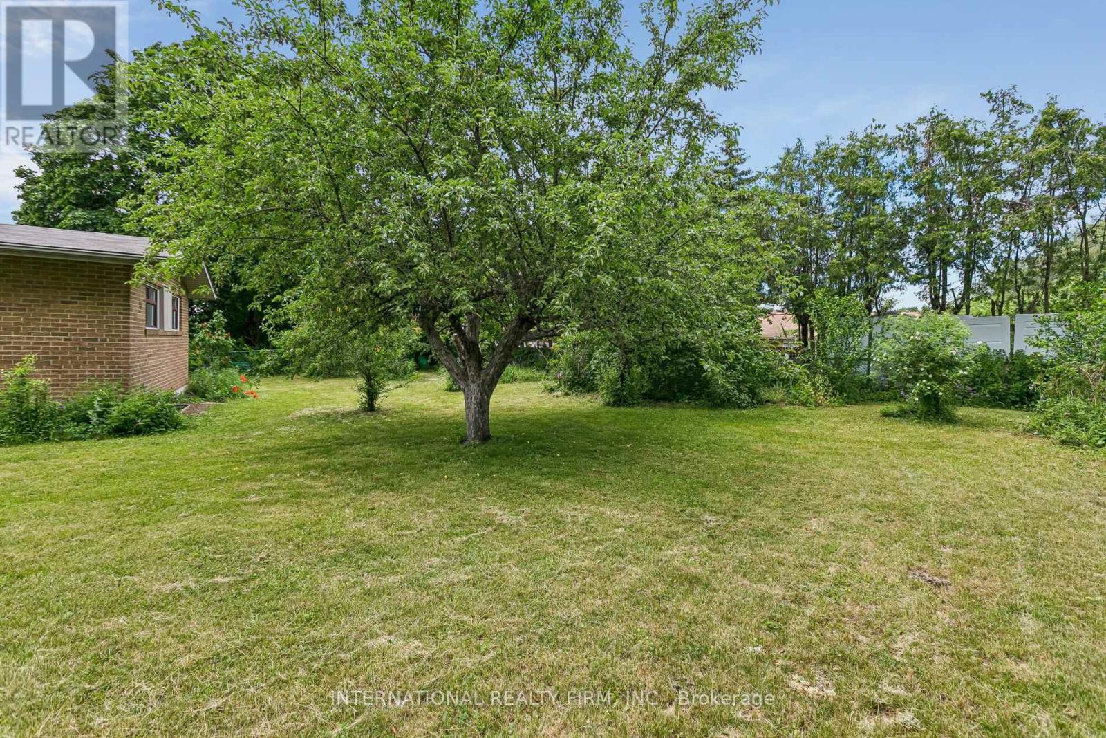 33 Kendleton Drive, Toronto, Ontario  M9V 1T9 - Photo 45 - W13437674
