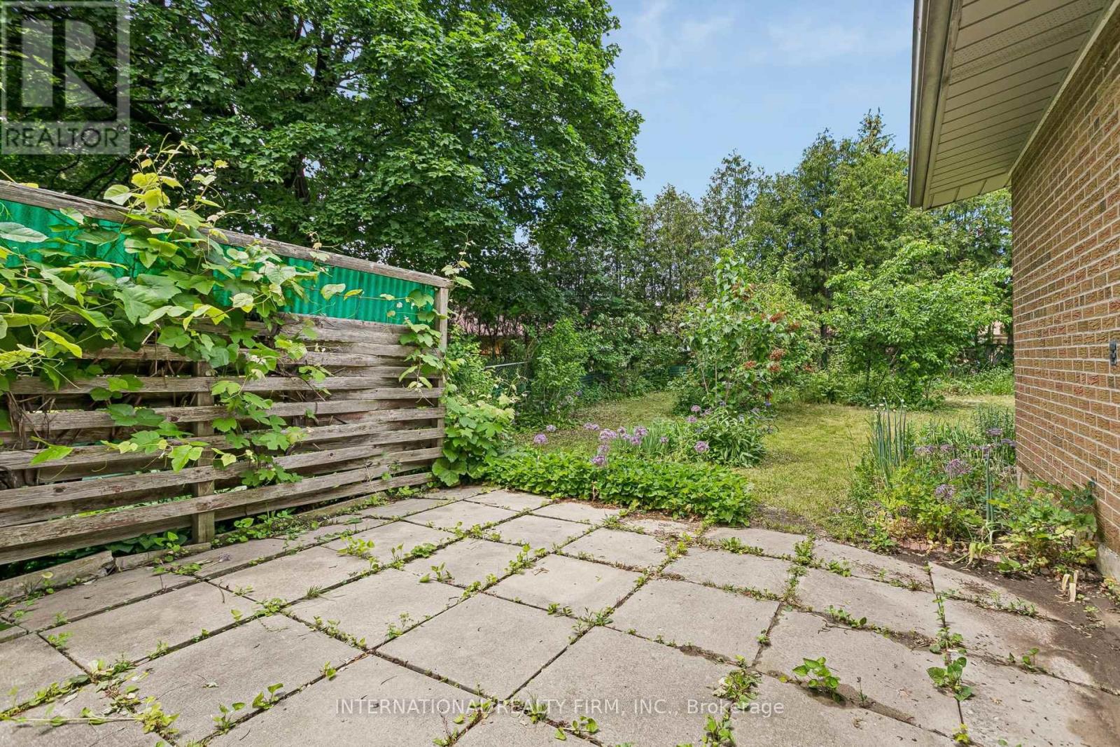 33 Kendleton Drive, Toronto, Ontario  M9V 1T9 - Photo 49 - W13437674
