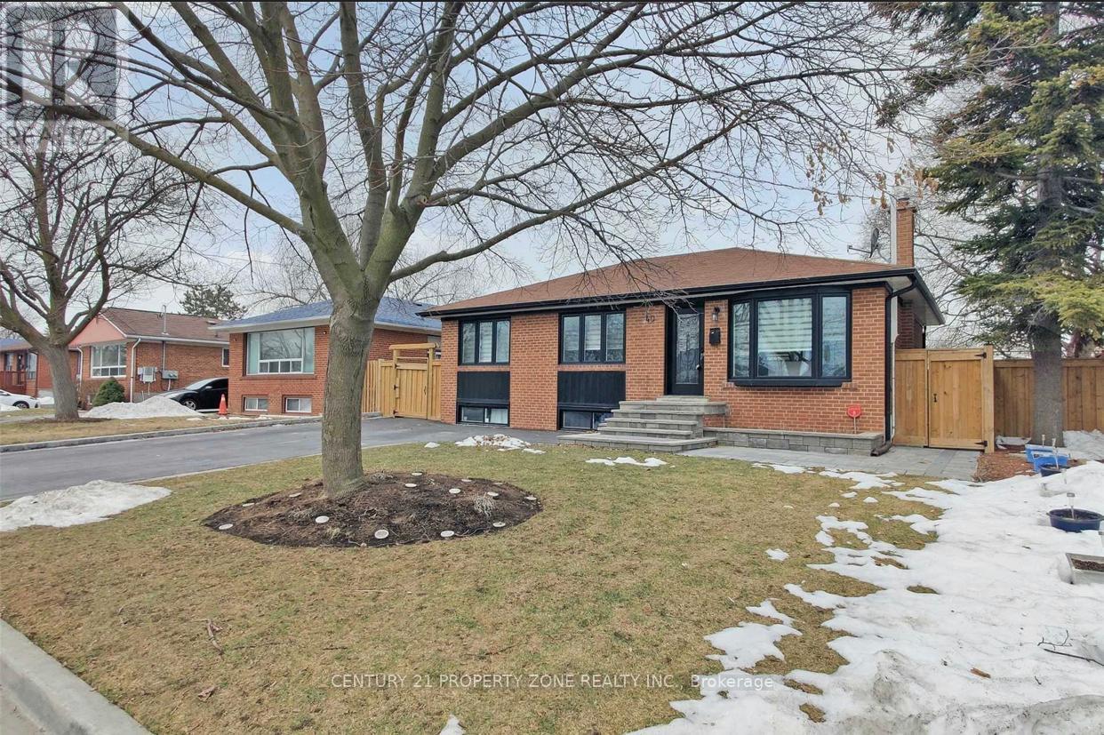 40 BRISCO STREET, Brampton, Ontario