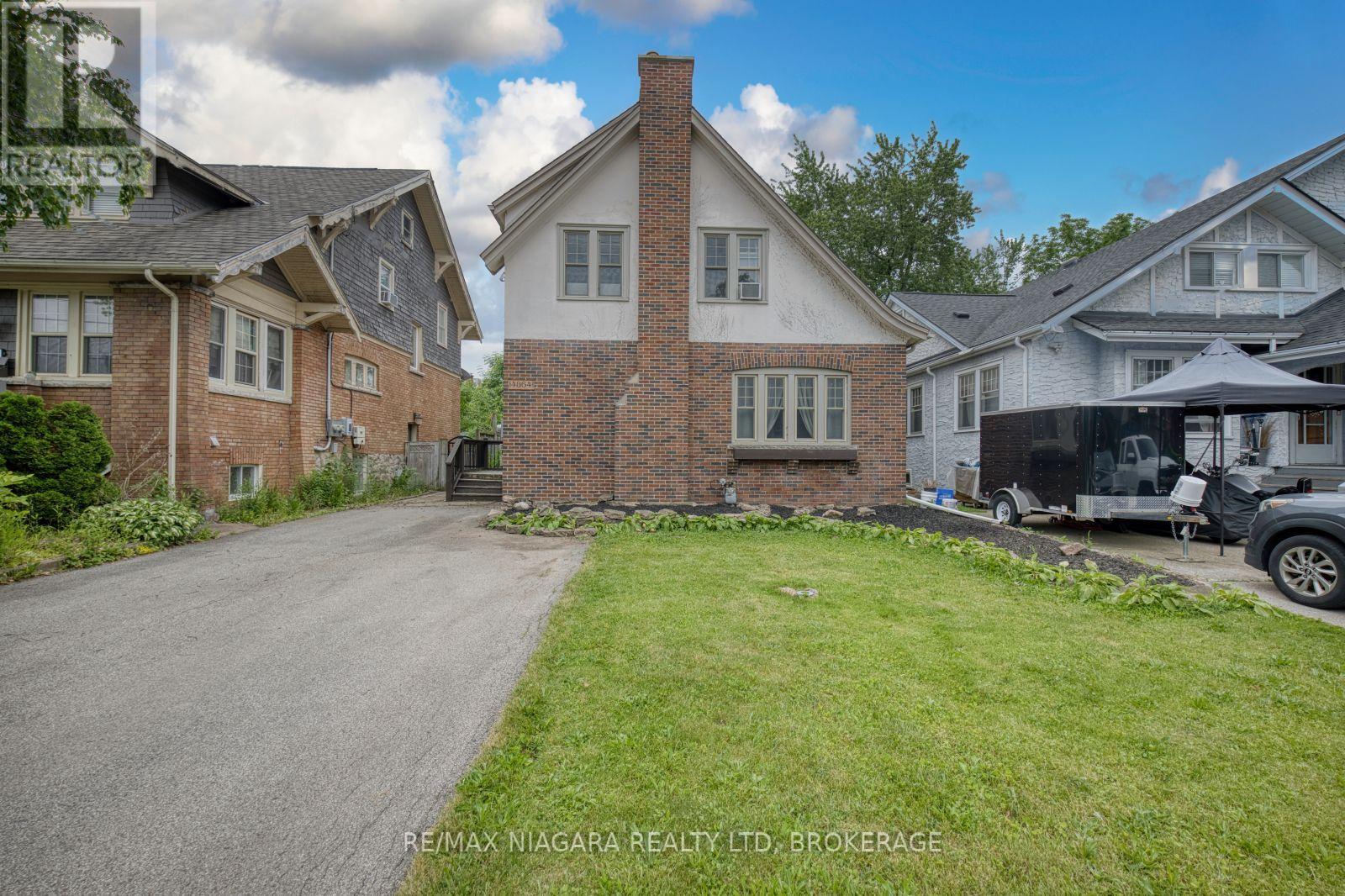 4864 SIMCOE STREET, Niagara Falls, Ontario