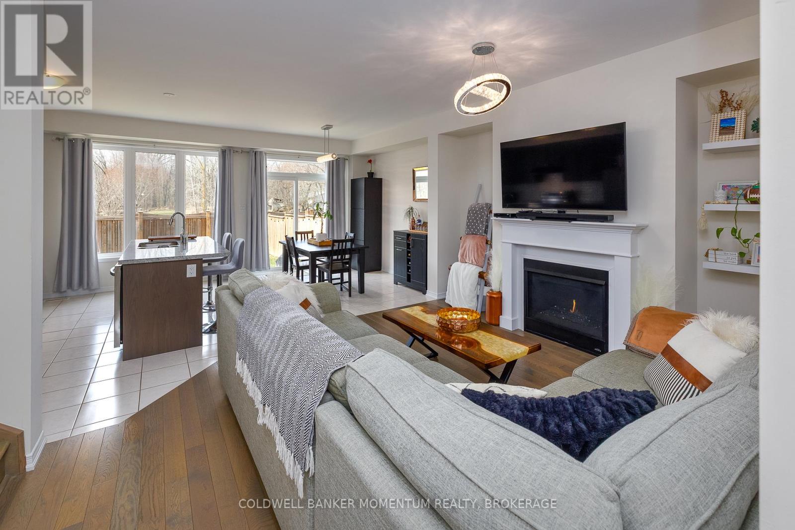 8823 Chickory Trail, Niagara Falls, Ontario  L2H 3S3 - Photo 8 - X13437900