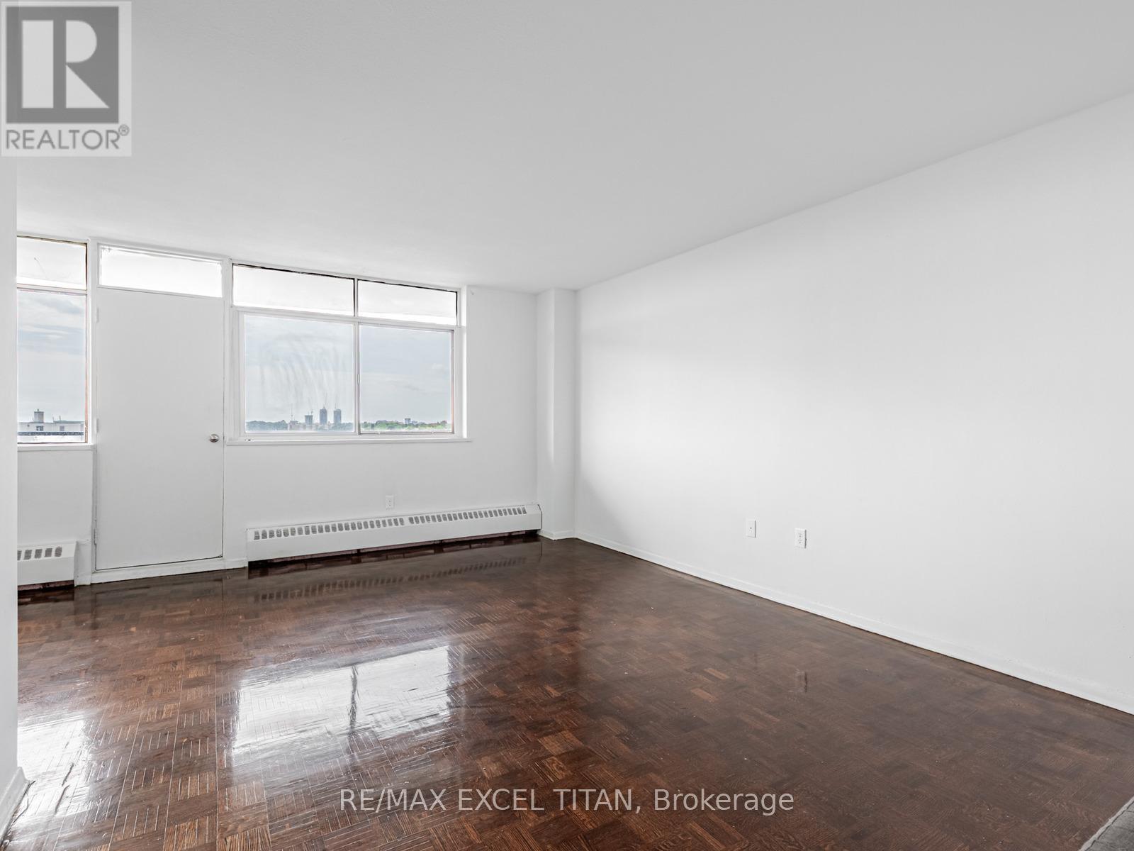B101 - 2255 Weston Road, Toronto, Ontario  M9N 1Y5 - Photo 5 - W13175690