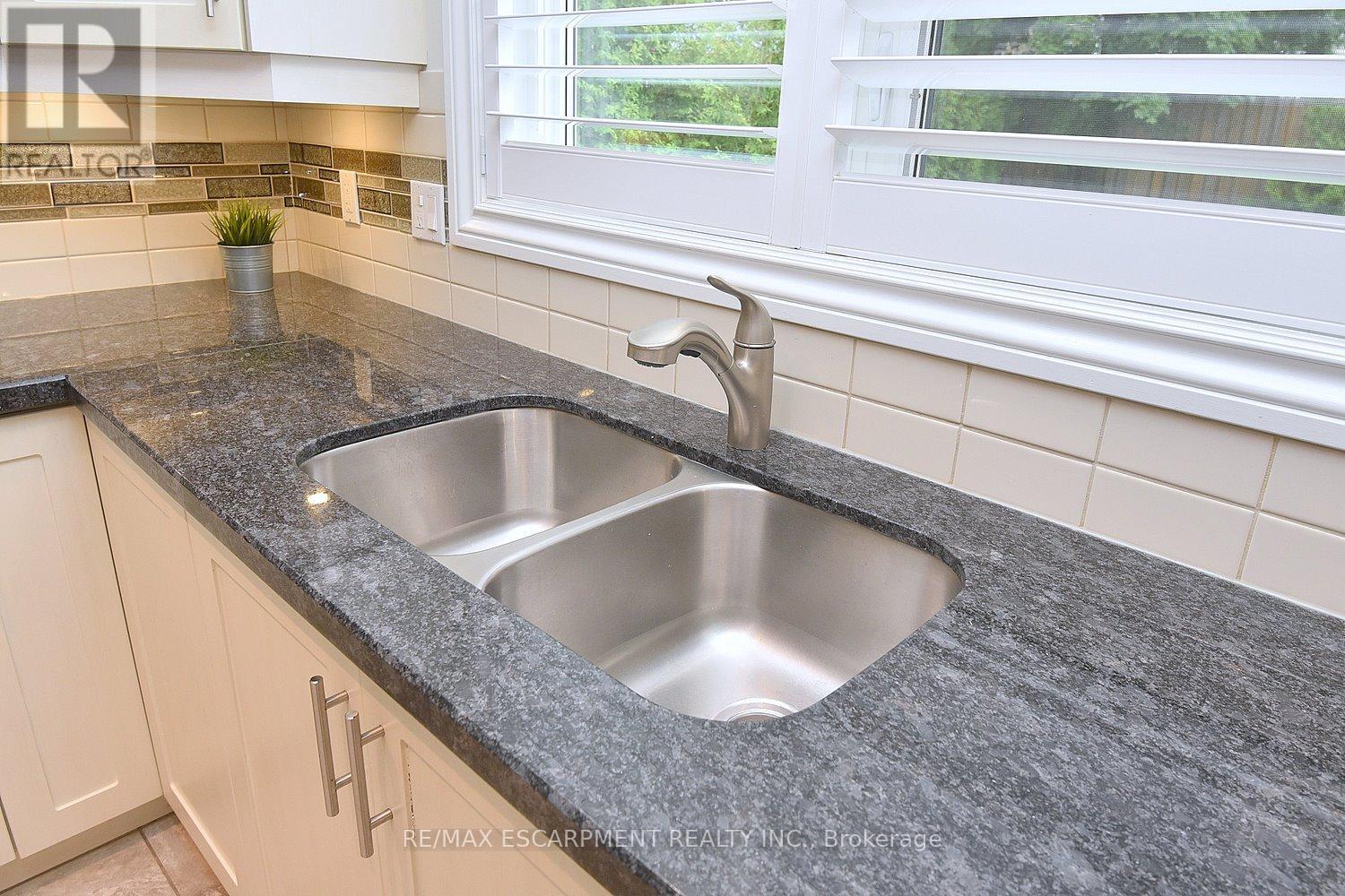 26 Kirkland Avenue, Hamilton, Ontario  L8V 3V9 - Photo 18 - X13437508