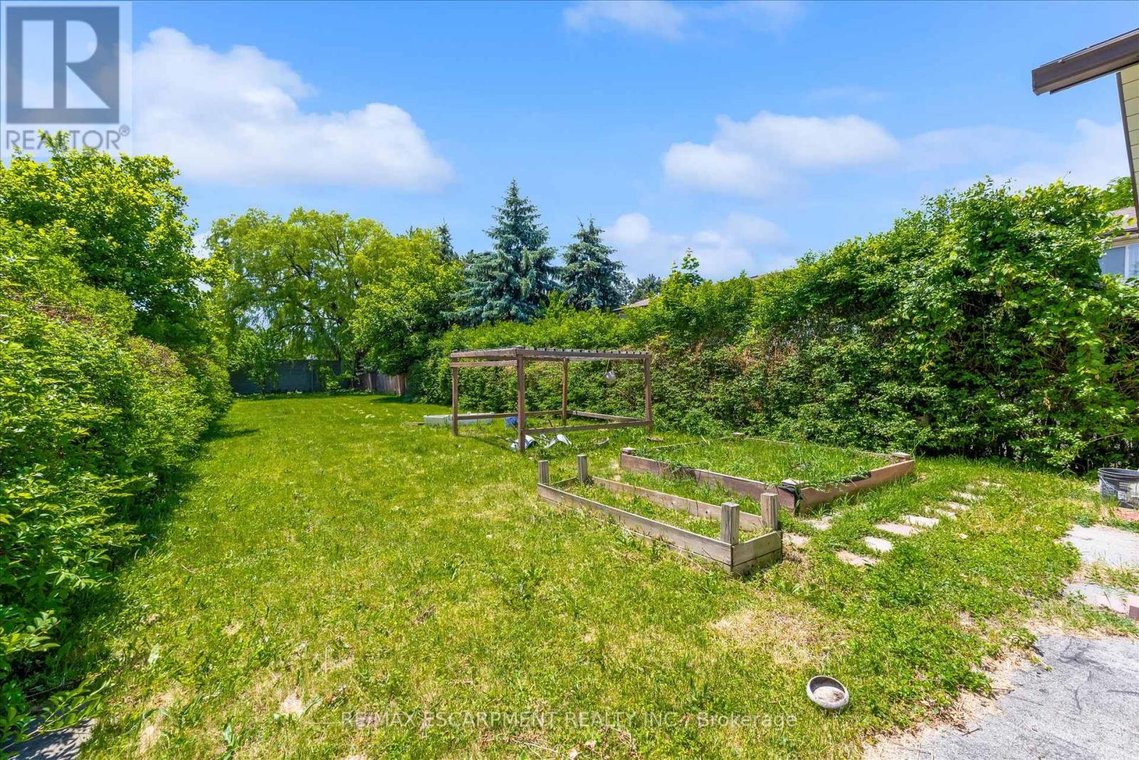 261 Limeridge Road W, Hamilton, Ontario  L9C 2V4 - Photo 32 - X13437602