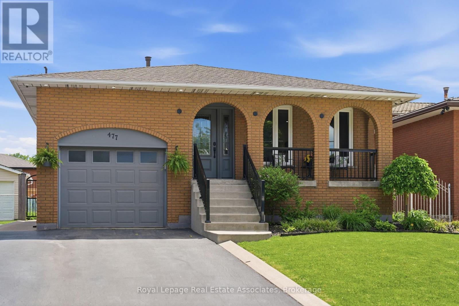 477 QUEEN VICTORIA DRIVE, Hamilton, Ontario