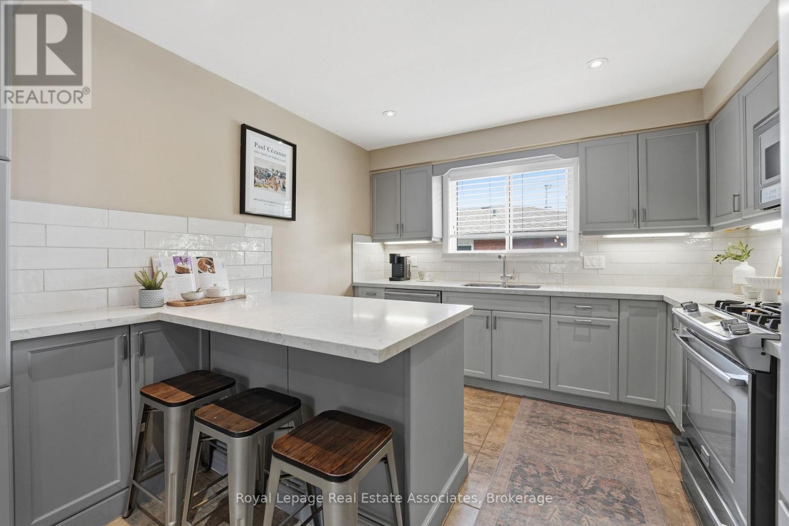 477 Queen Victoria Drive, Hamilton, Ontario  L8W 1G8 - Photo 14 - X13437710