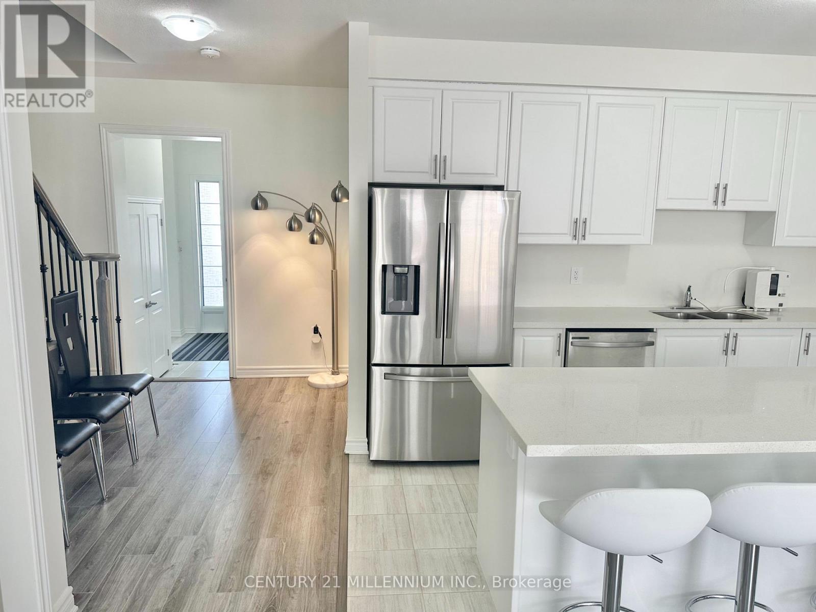 25 Harwood Street, Tillsonburg, Ontario  N4G 0J7 - Photo 5 - X13437742