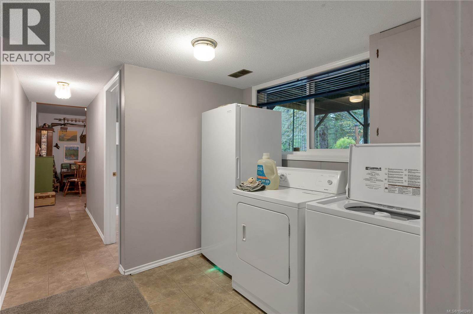 4040 York Rd, Campbell River, British Columbia  V9H 1B3 - Photo 43 - 1040249