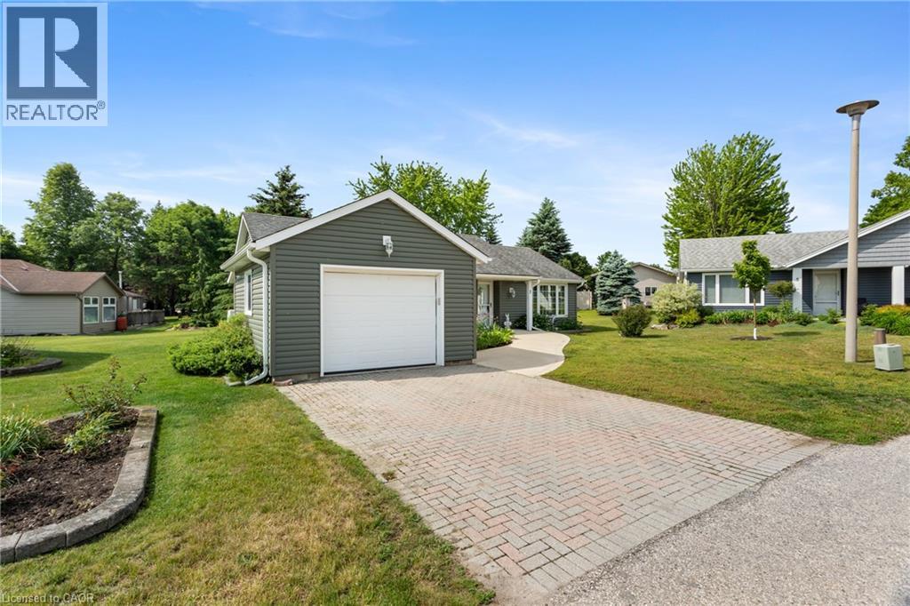 3 Sunshine Place, New Hamburg, Ontario  N3A 2E6 - Photo 2 - 40839240