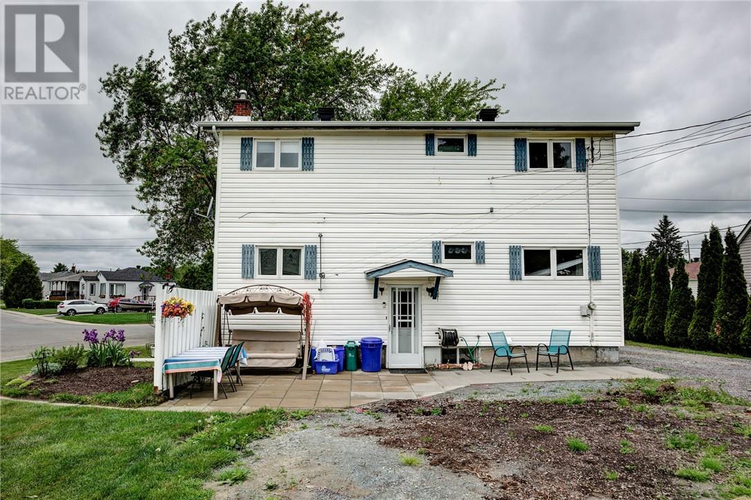 233 Ninth Avenue, Lively, Ontario  P3Y 1M6 - Photo 4 - 2128516