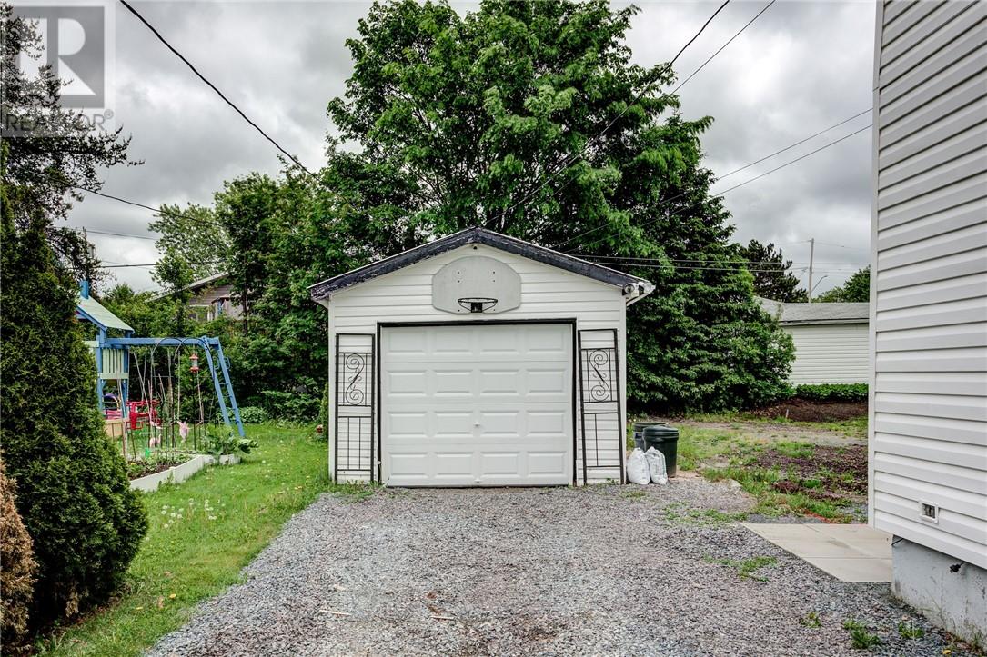 233 Ninth Avenue, Lively, Ontario  P3Y 1M6 - Photo 5 - 2128516