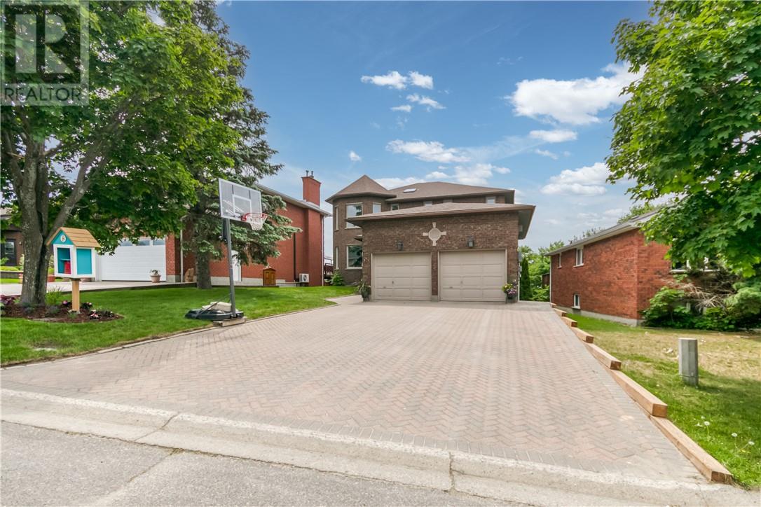 105 Forestdale, Sudbury, Ontario  P3A 5X3 - Photo 3 - 2128508