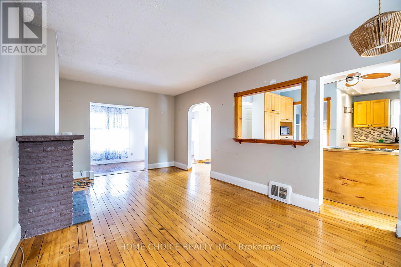 30 Grenfell Street, Oshawa, Ontario  L1J 4V8 - Photo 12 - E13435680