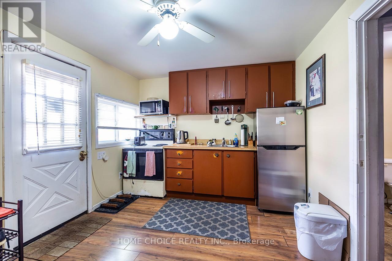 30 Grenfell Street, Oshawa, Ontario  L1J 4V8 - Photo 33 - E13435680