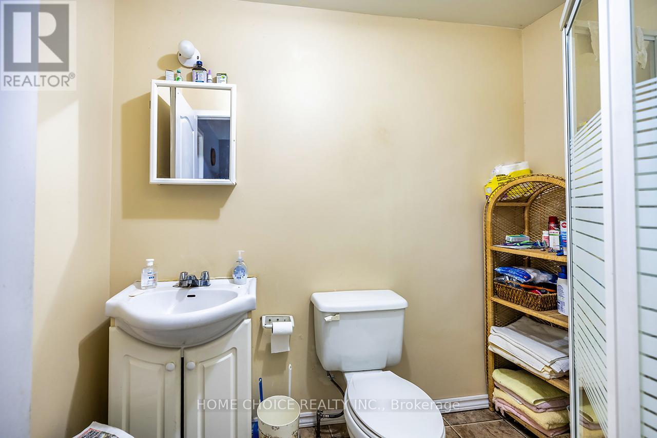 30 Grenfell Street, Oshawa, Ontario  L1J 4V8 - Photo 35 - E13435680