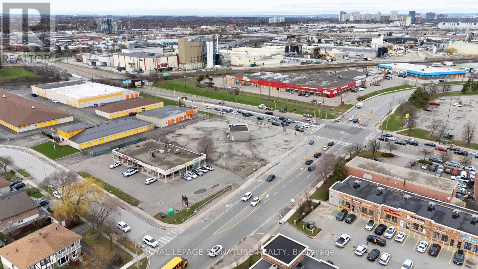 73 KENNEDY ROAD S, Brampton, Ontario
