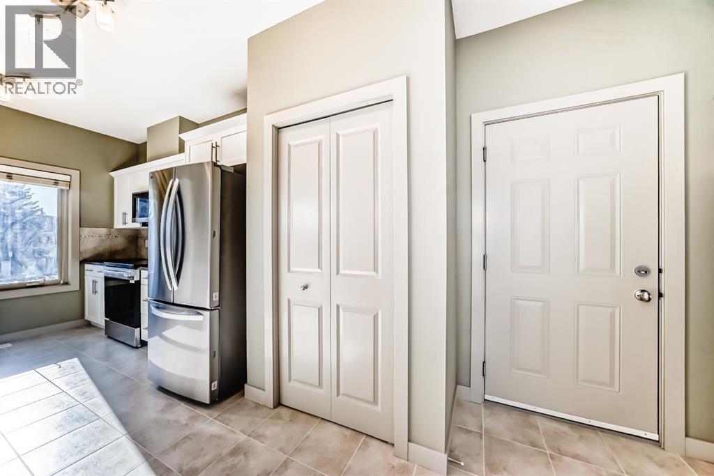 12 Cougar Ridge Landing SW, Calgary, Alberta  T3H 0X8 - Photo 22 - A2277045