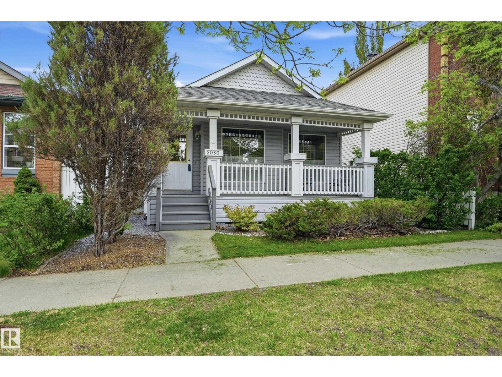 2050 Tanner Wd NW, Edmonton, Alberta  T6R 2R4 - Photo 2 - E4493322