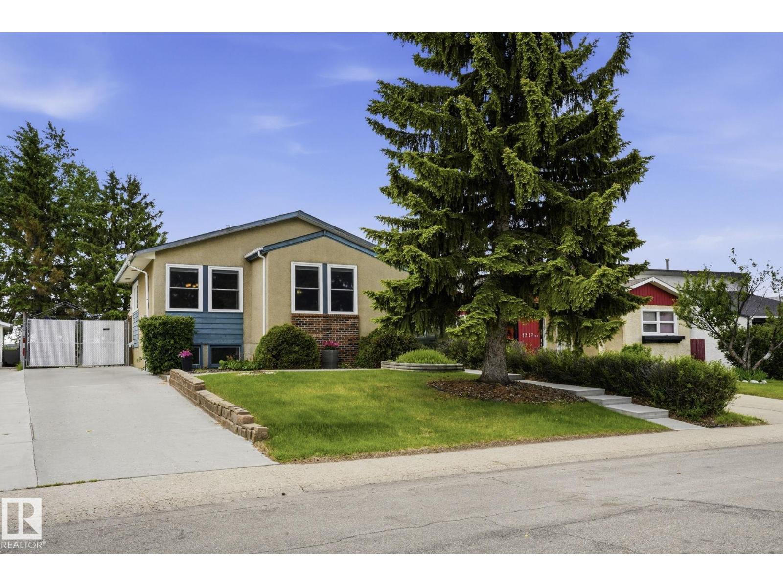 5511 10 AV NW, Edmonton, Alberta