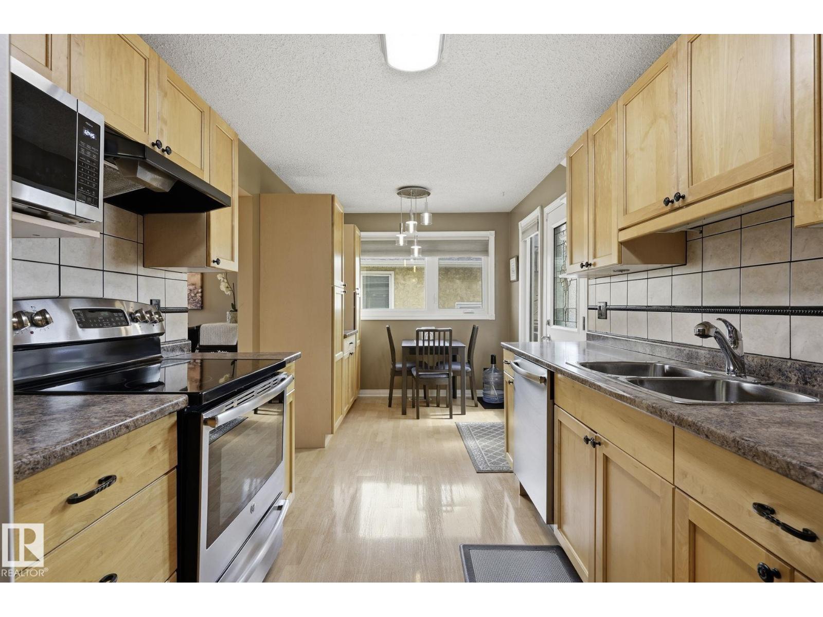 5511 10 Av NW, Edmonton, Alberta  T6L 1Y5 - Photo 9 - E4493326