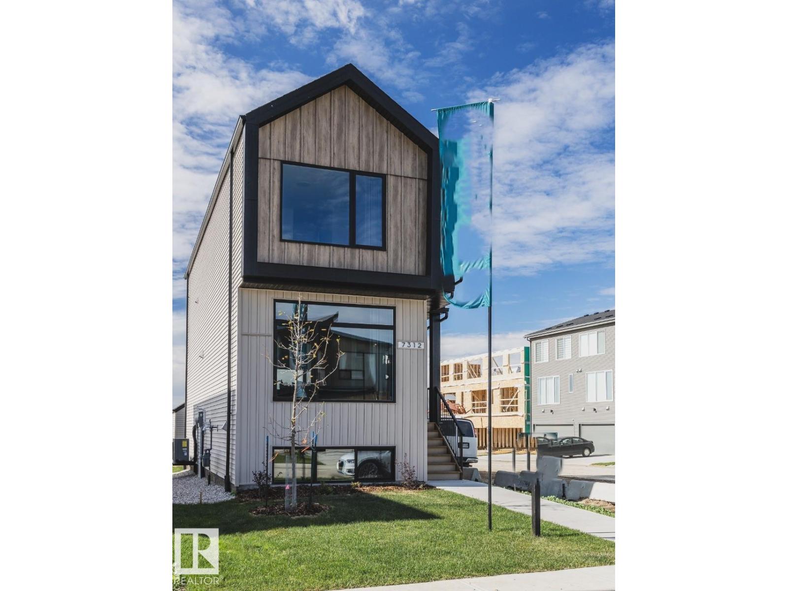 455 30 ST SW, Edmonton, Alberta