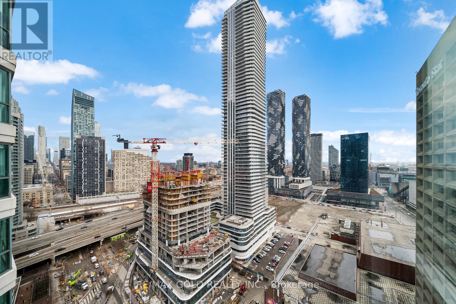2710 - 10 Yonge Street, Toronto, Ontario  M5E 1R4 - Photo 15 - C13437888