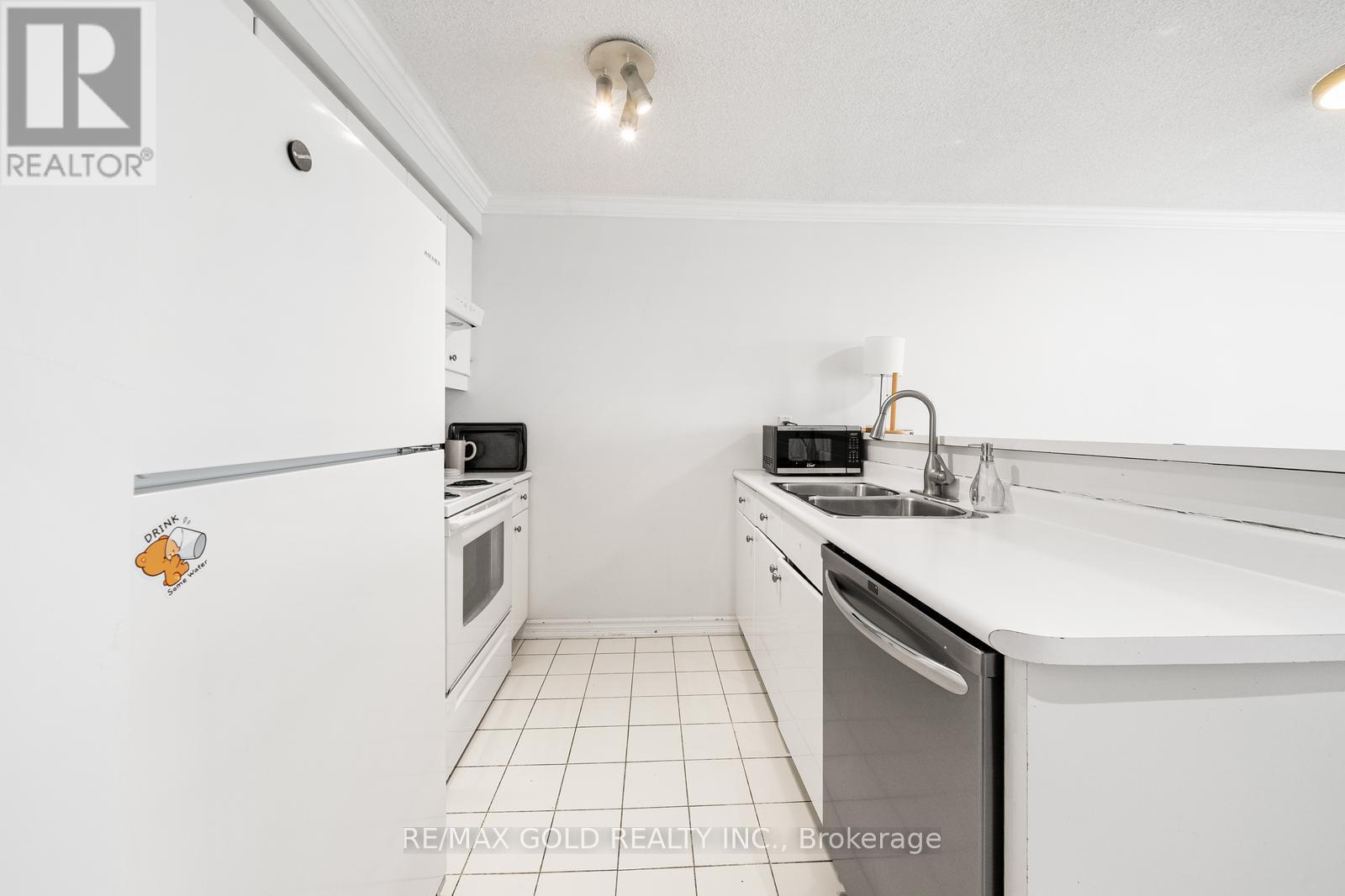 2710 - 10 Yonge Street, Toronto, Ontario  M5E 1R4 - Photo 6 - C13437888