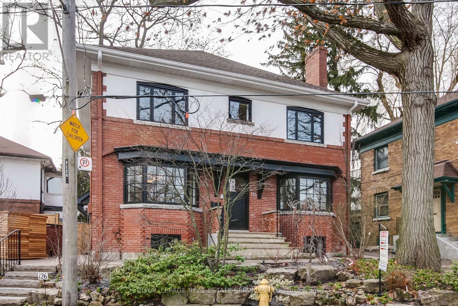 126 HUDSON DRIVE, Toronto, Ontario