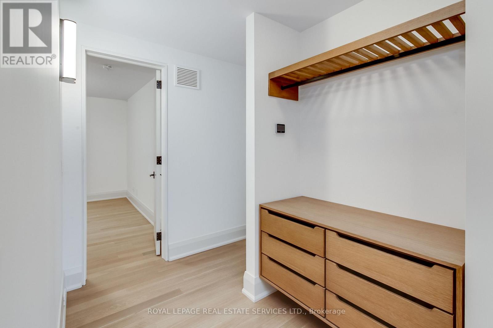 126 Hudson Drive, Toronto, Ontario  M4T 2K5 - Photo 17 - C13437962