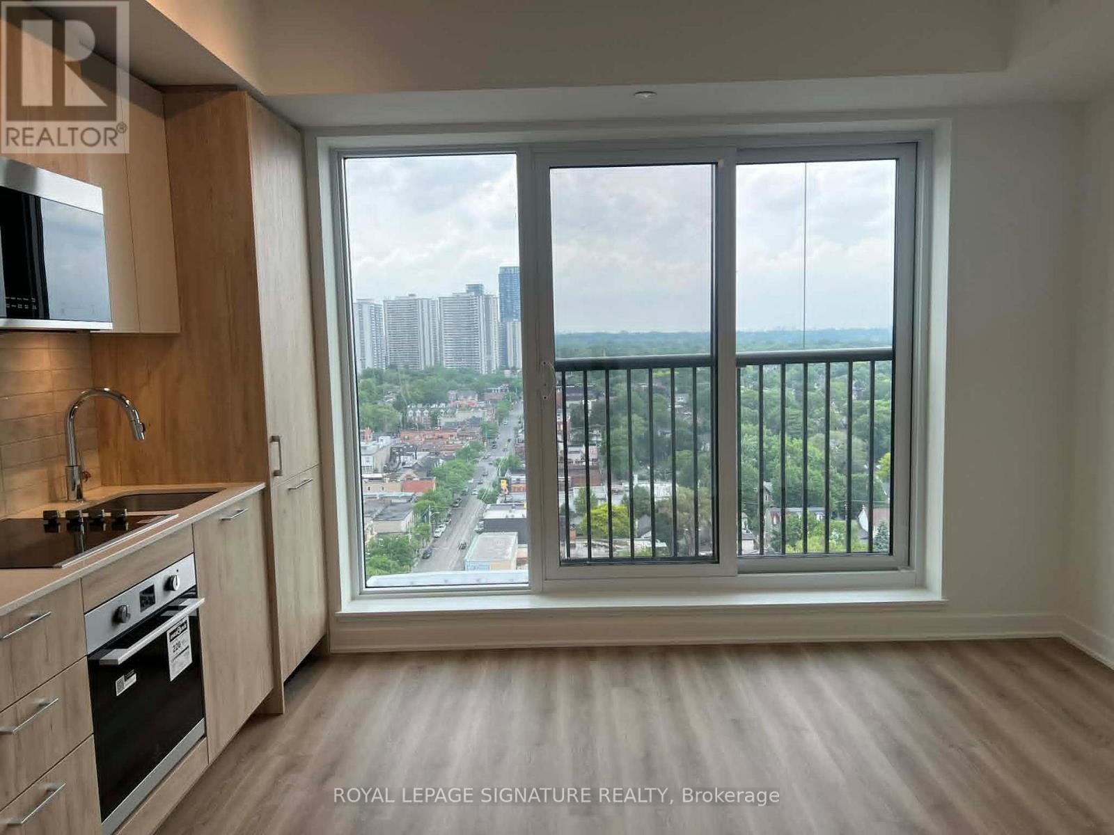 1810 - 10 OAK STREET, Toronto, Ontario