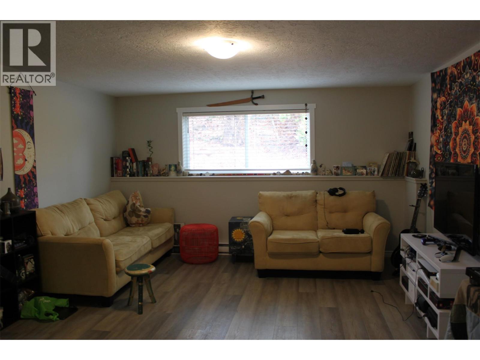 208 Nelson Avenue Unit# 1-4, Nakusp, British Columbia  V0G 1R0 - Photo 22 - 10341027