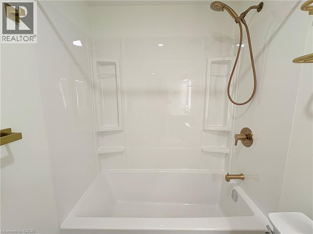 47 Highland Park Drive Unit# 2, Dundas, Ontario  L9H 6G4 - Photo 13 - 40838383