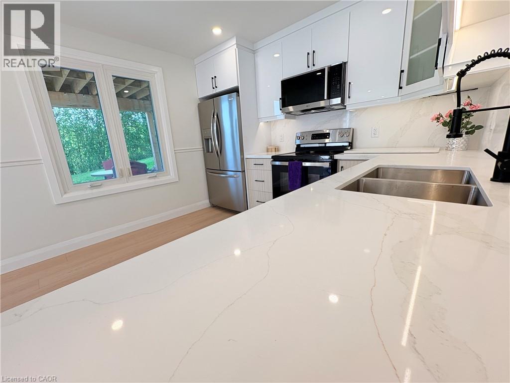 47 Highland Park Drive Unit# 2, Dundas, Ontario  L9H 6G4 - Photo 8 - 40838383