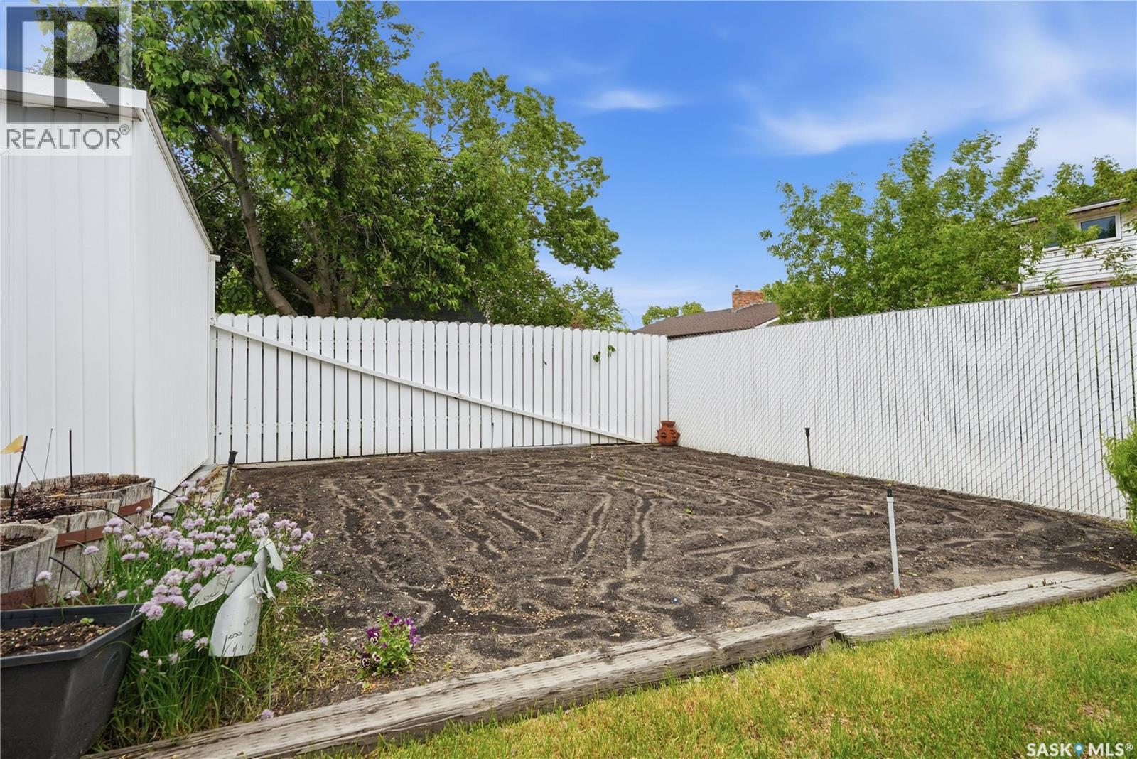 15 Minot Drive, Regina, Saskatchewan S4X 1B5 - Photo 44 - SK039244