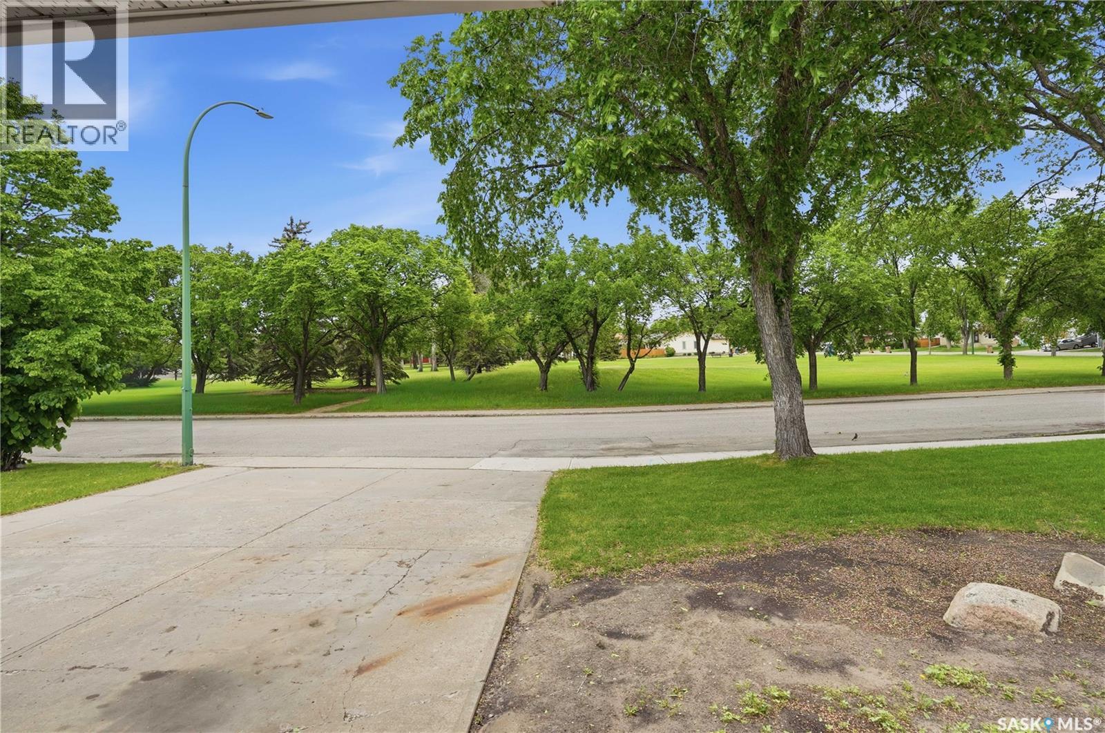 15 Minot Drive, Regina, Saskatchewan S4X 1B5 - Photo 47 - SK039244