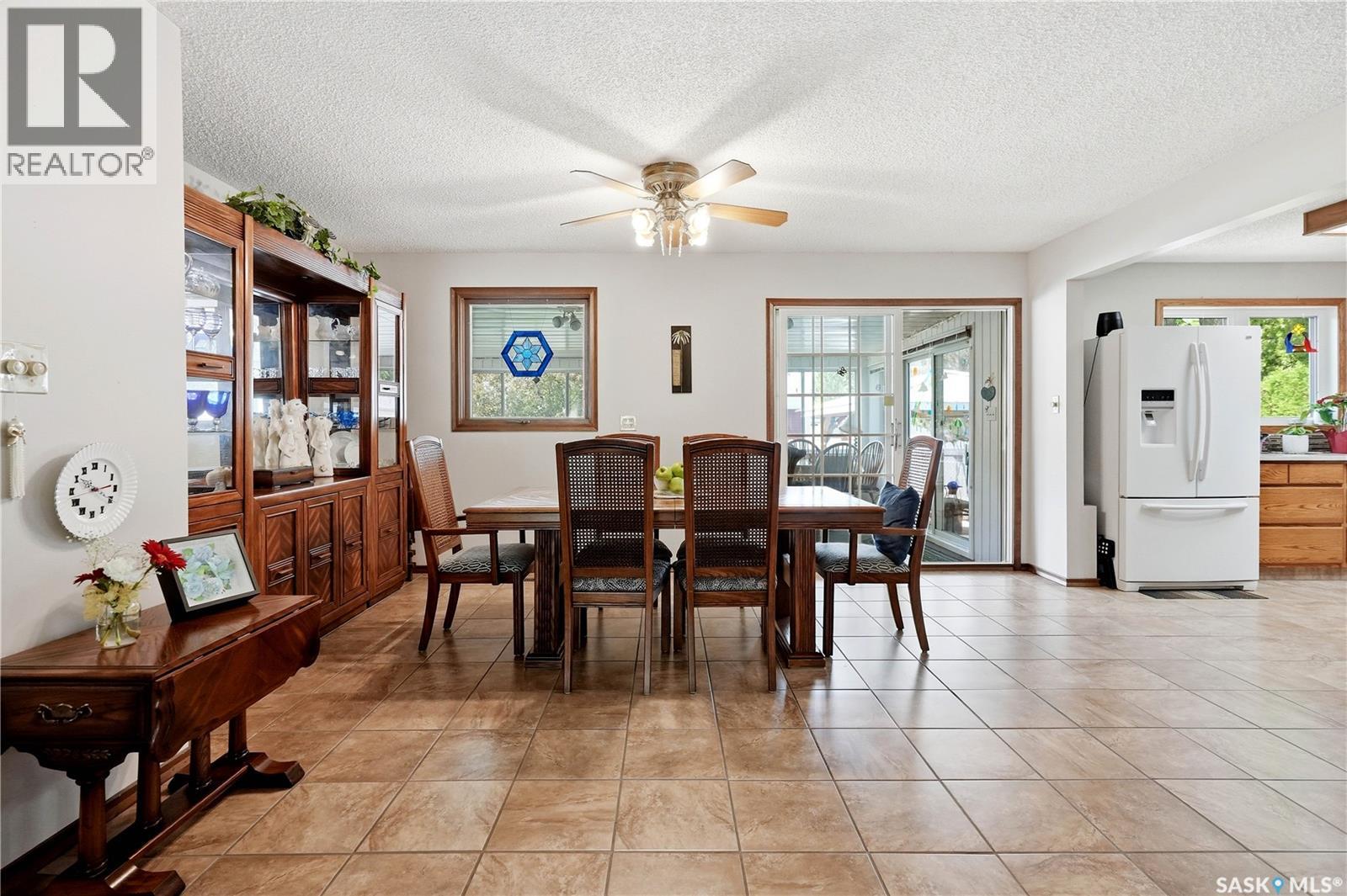 15 Minot Drive, Regina, Saskatchewan S4X 1B5 - Photo 6 - SK039244