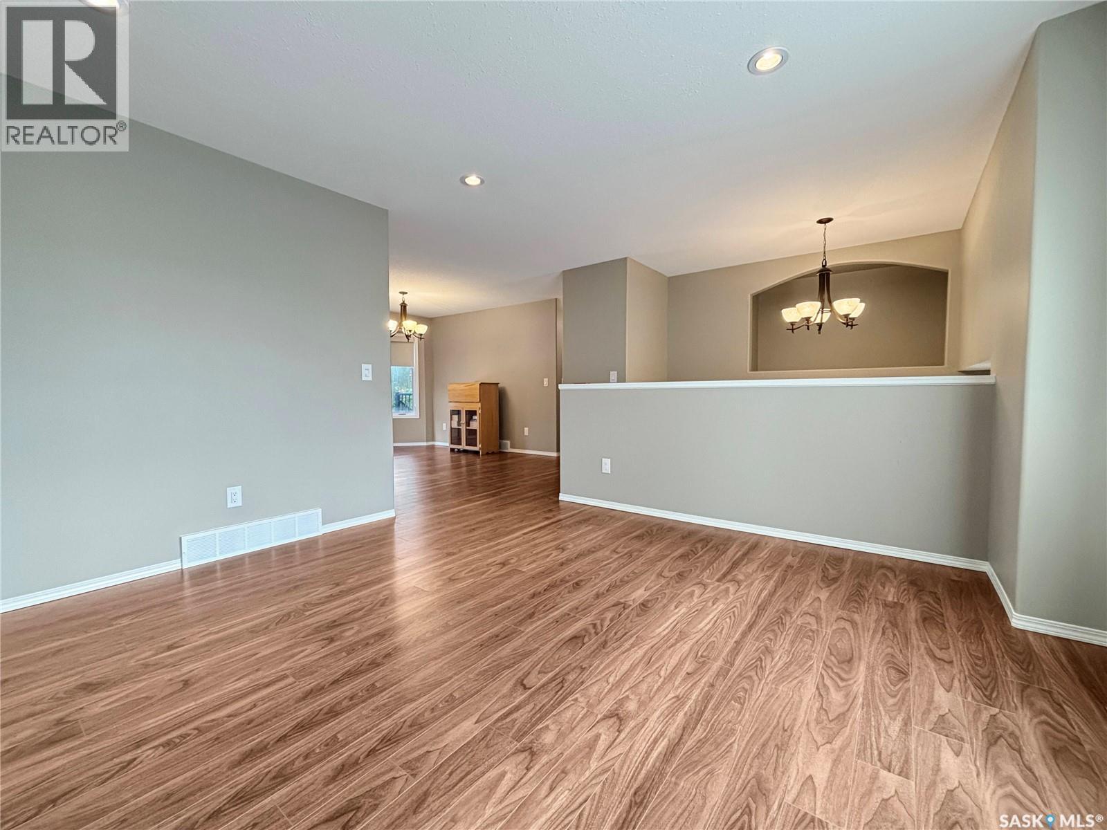 303 Diefenbaker Avenue, Hague, Saskatchewan  S0K 1X0 - Photo 11 - SK039223