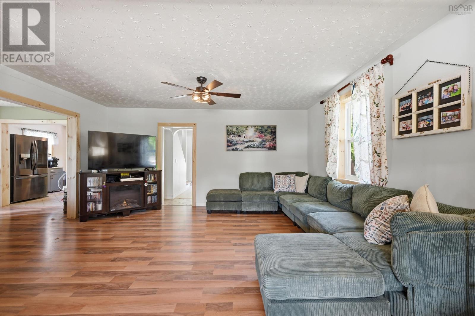 11 Fenwick Street, Dartmouth, Nova Scotia  B2Y 2J8 - Photo 7 - 202614245