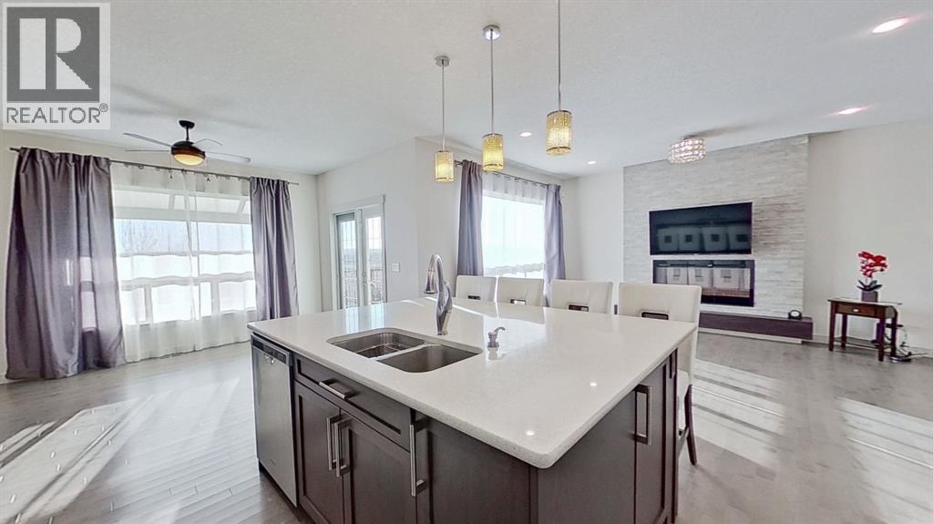 78 Cranarch View SE, Calgary, Alberta  T3M 2J3 - Photo 5 - A2320288