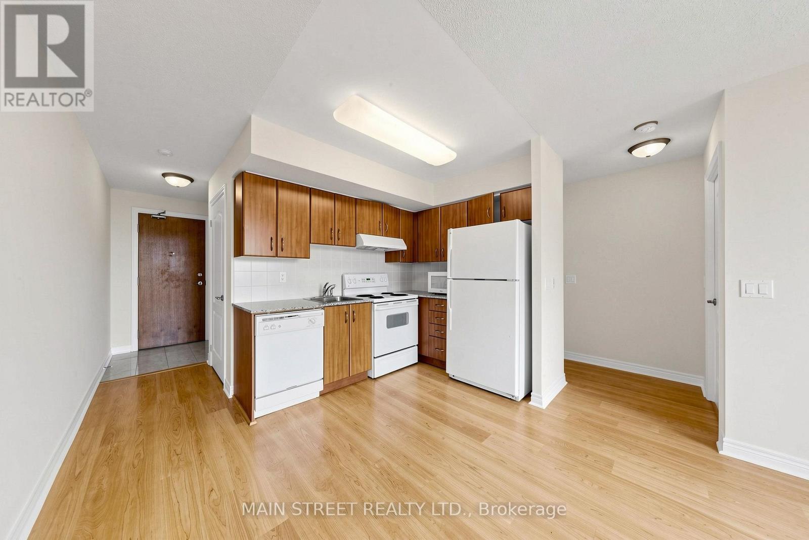 317 - 50 Disera Drive, Vaughan (Beverley Glen), Ontario  L4J 9E9 - Photo 13 - N13437838