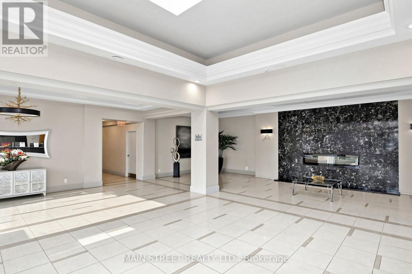 317 - 50 Disera Drive, Vaughan (Beverley Glen), Ontario  L4J 9E9 - Photo 4 - N13437838