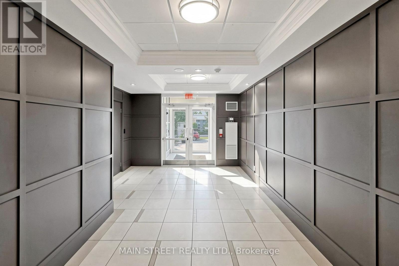 317 - 50 Disera Drive, Vaughan (Beverley Glen), Ontario  L4J 9E9 - Photo 7 - N13437838