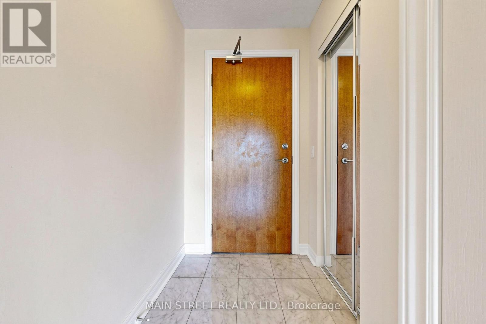 317 - 50 Disera Drive, Vaughan (Beverley Glen), Ontario  L4J 9E9 - Photo 8 - N13437838