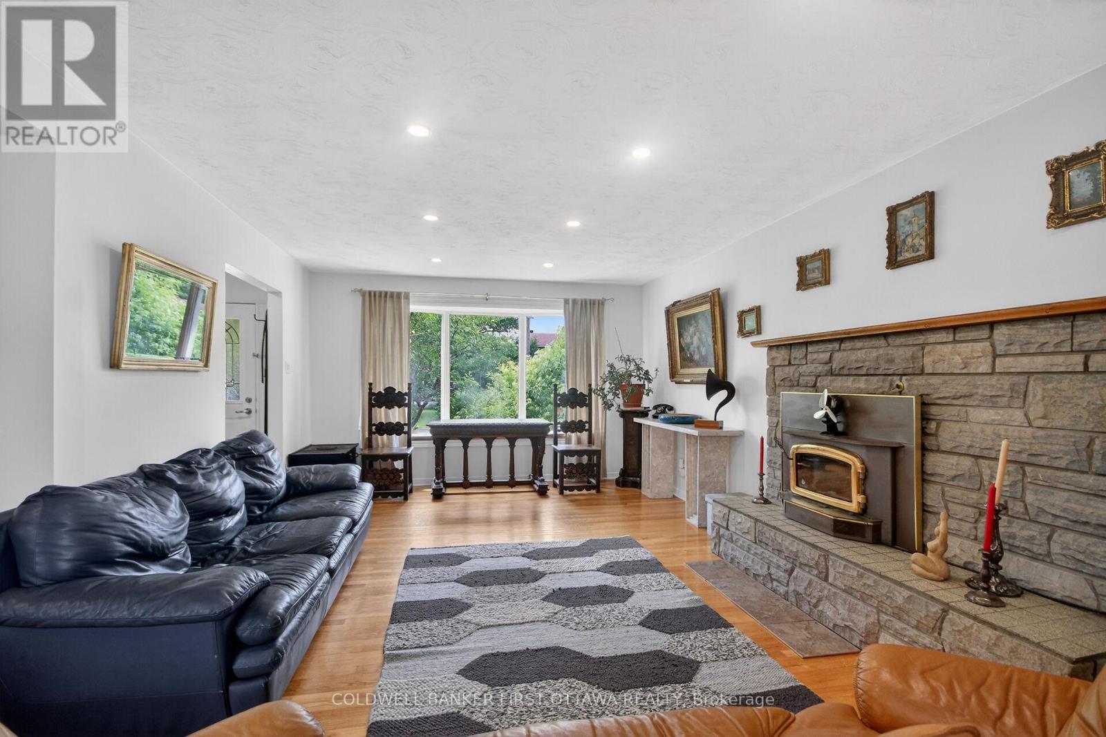 2061 Balharrie Avenue, Ottawa, Ontario  K1G 1G2 - Photo 7 - X13169164