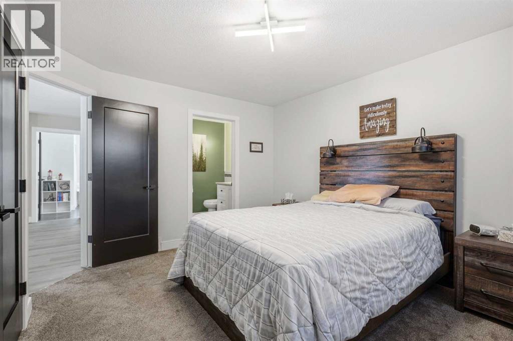 66 Pondside Crescent, Blackfalds, Alberta  T4M 0G3 - Photo 13 - A2319348