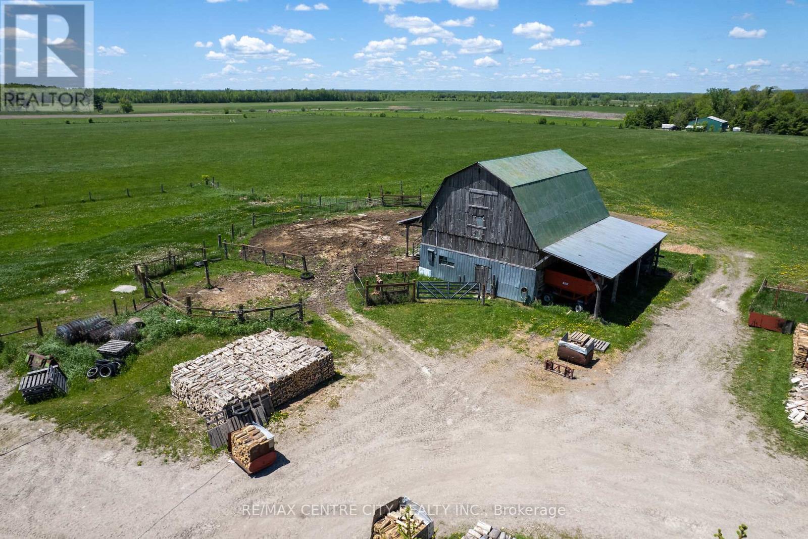 817 Snake River Line, Whitewater Region, Ontario  K0J 1K0 - Photo 14 - X13438092